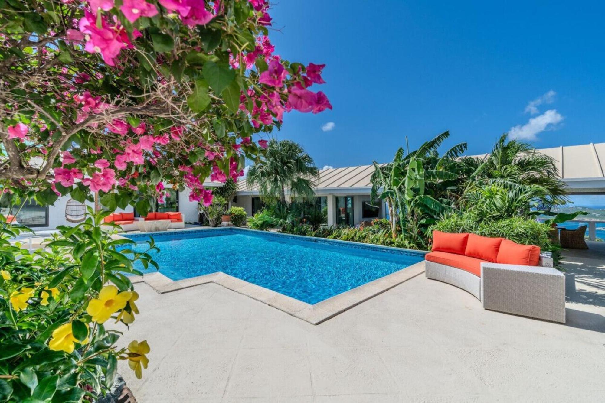 Royal Villa With A Huge Swimming Pool Cowell Battery Экстерьер фото