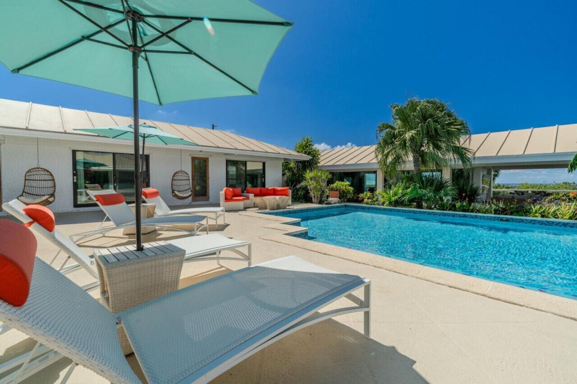 Royal Villa With A Huge Swimming Pool Cowell Battery Экстерьер фото