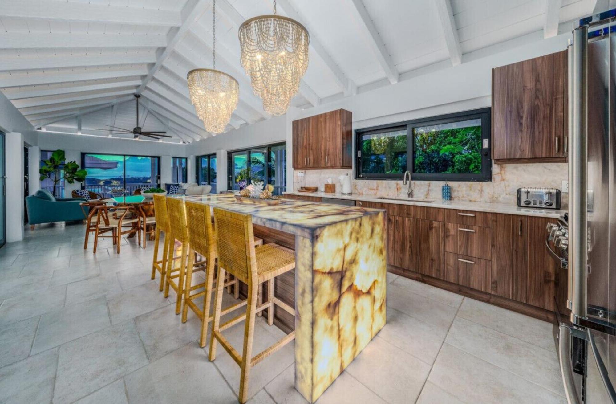 Royal Villa With A Huge Swimming Pool Cowell Battery Экстерьер фото